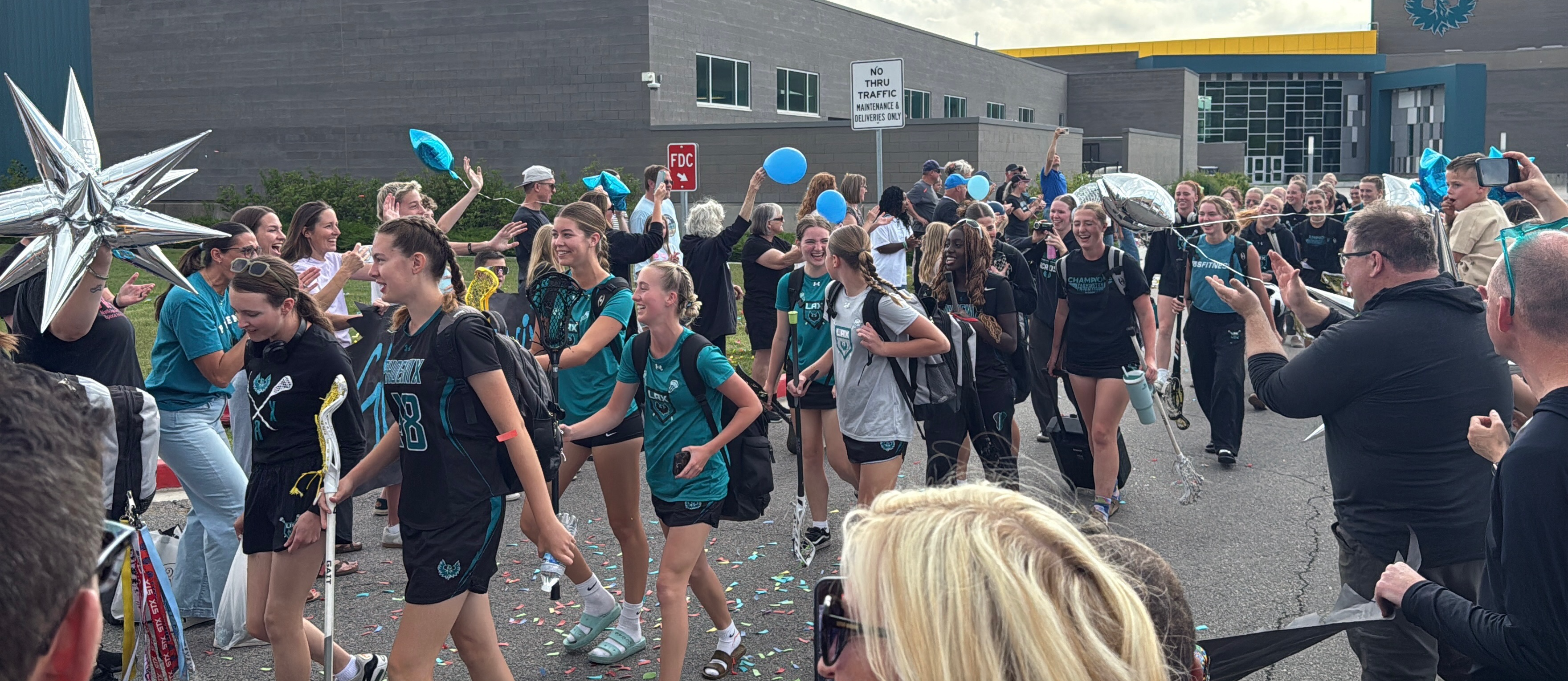 Lacrosse girls send off