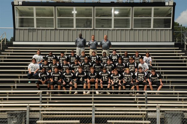 A photo of the MIDDLE SCHOOL FOOTBALL team.