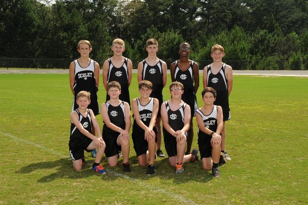 A photo of the MIDDLE SCHOOL CROSS COUNTRY team.