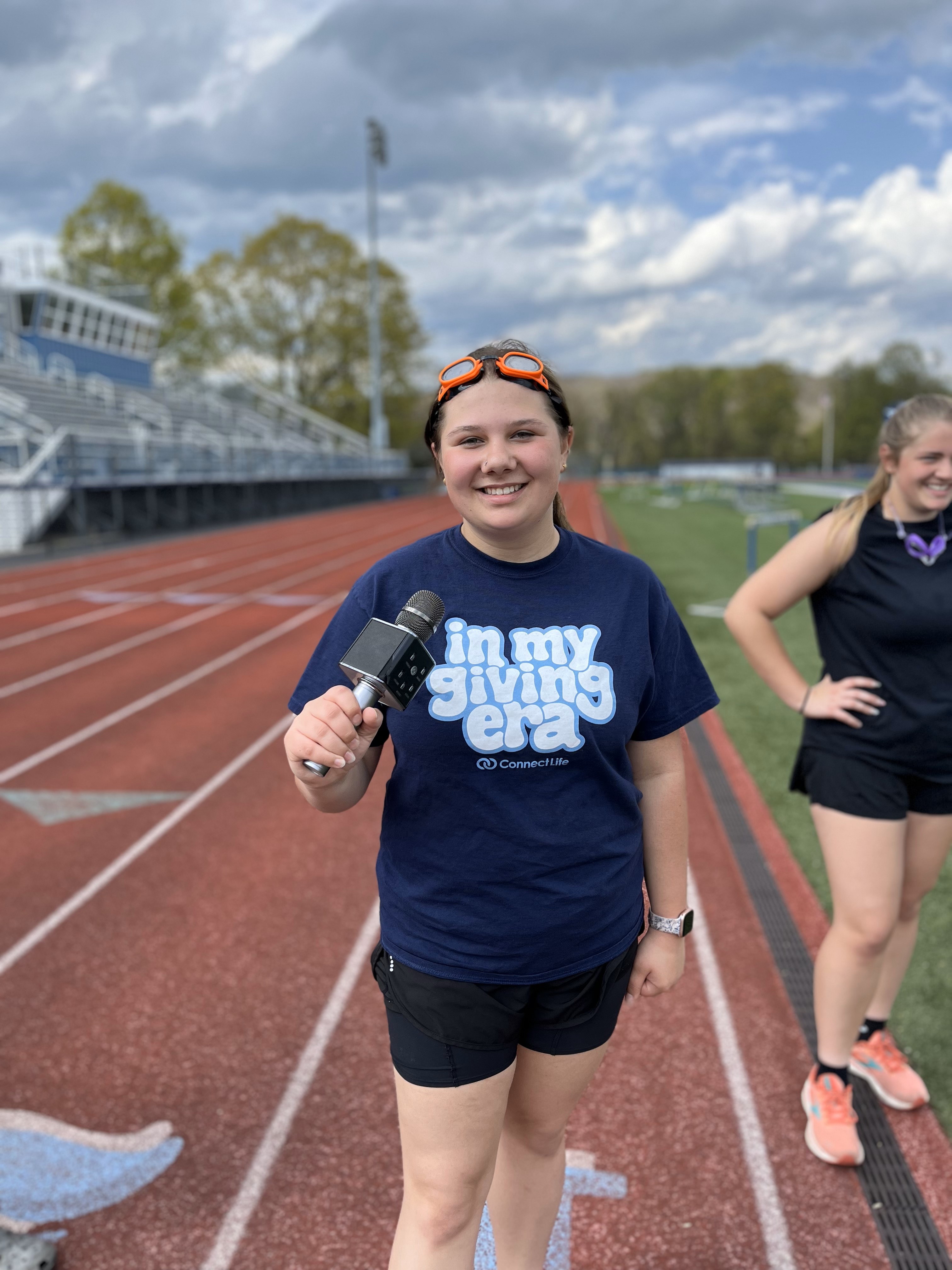 girl track athlete 