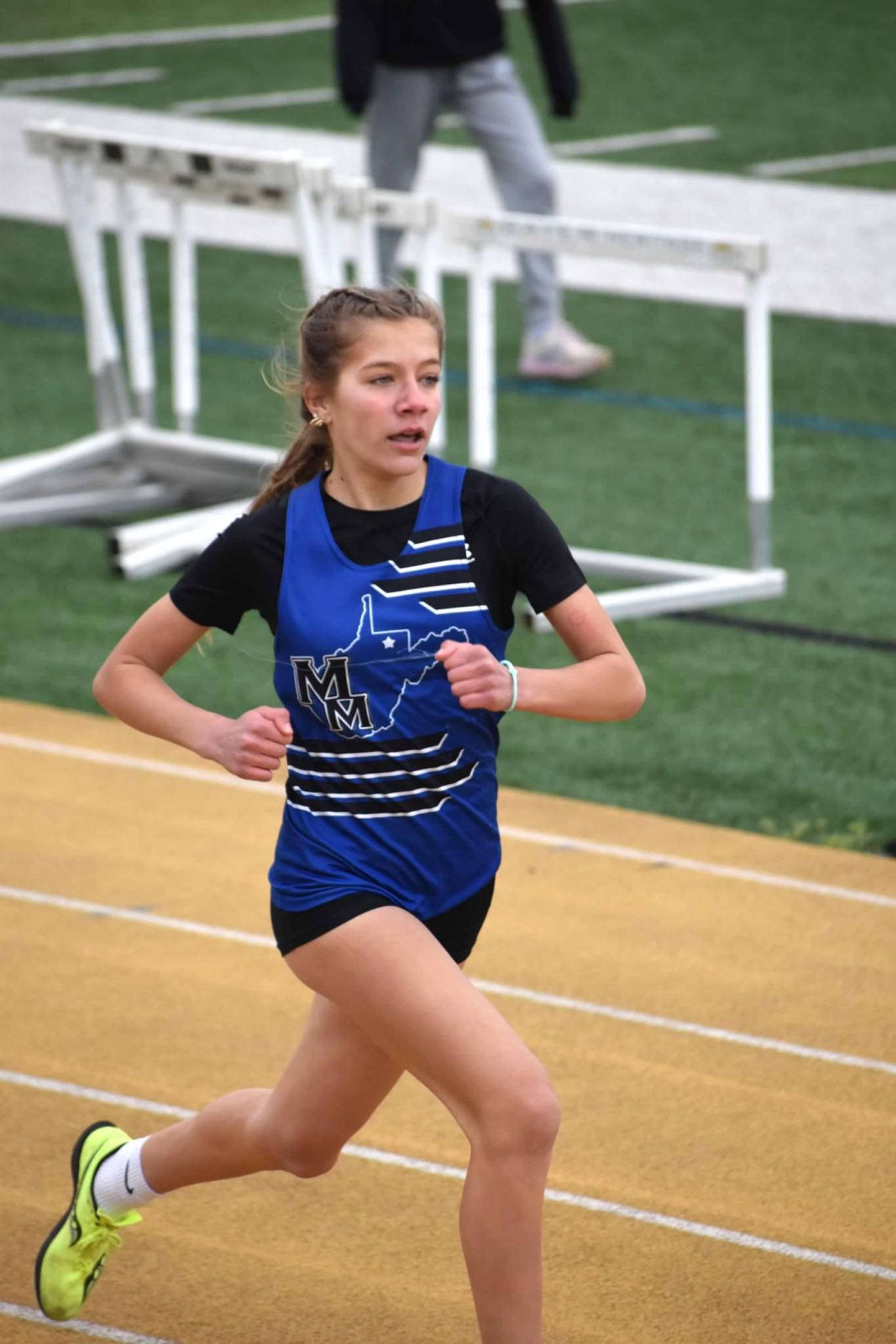 girl running