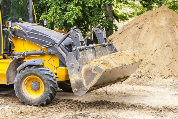 Truck with sand