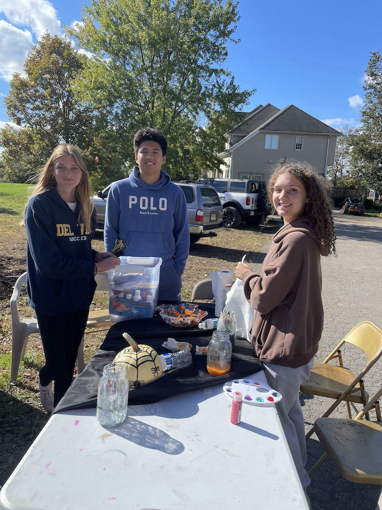 Students assisting at fundraiser