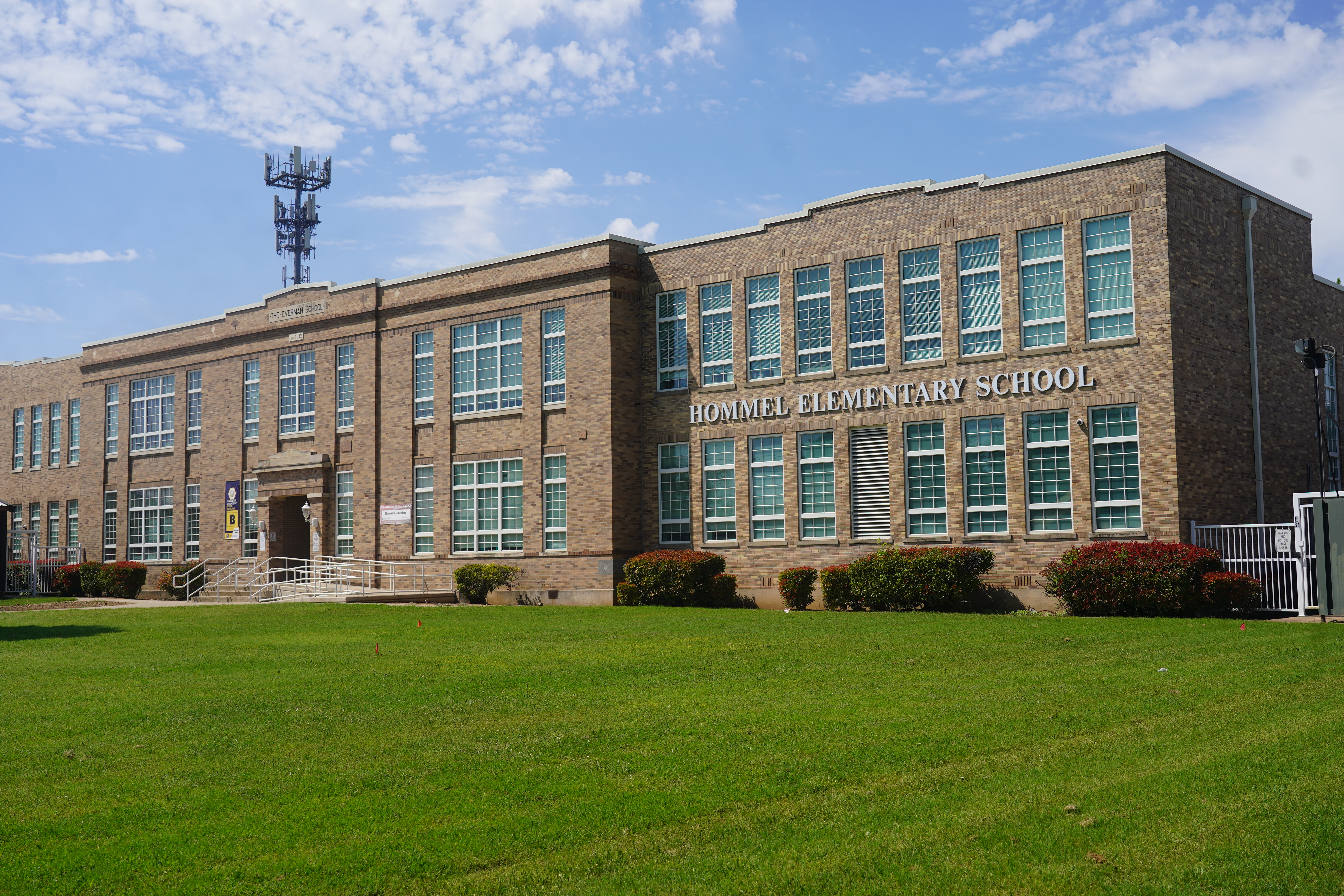 Everman ISD+HommelFront