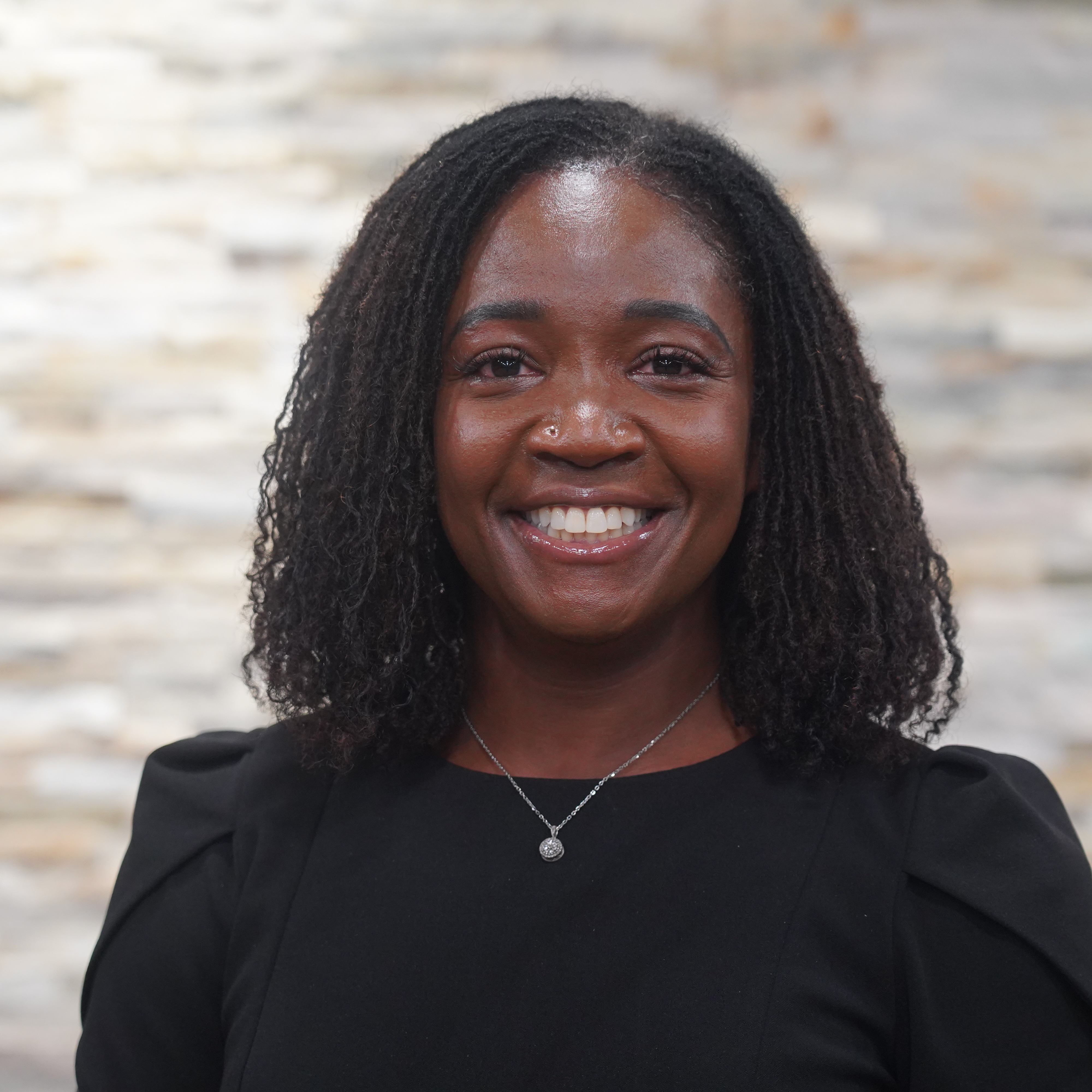 Dr. Shanta' Mackey