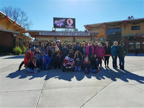 Riverbanks zoo fieldtrip group photo