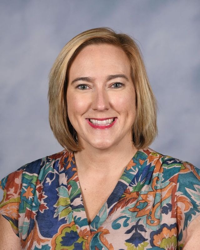 image of Amanda Dixon