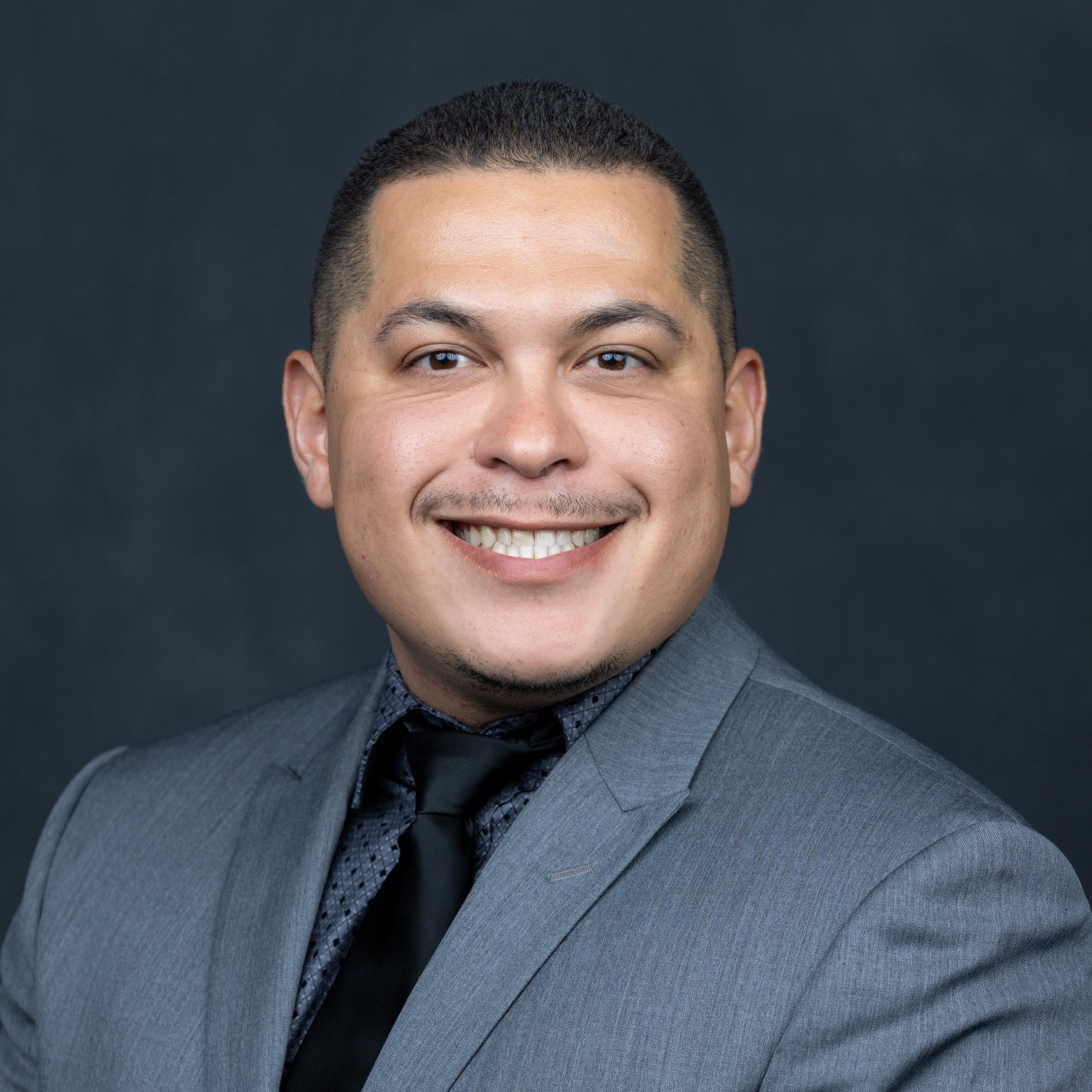 Daniel Gutierrez headshot