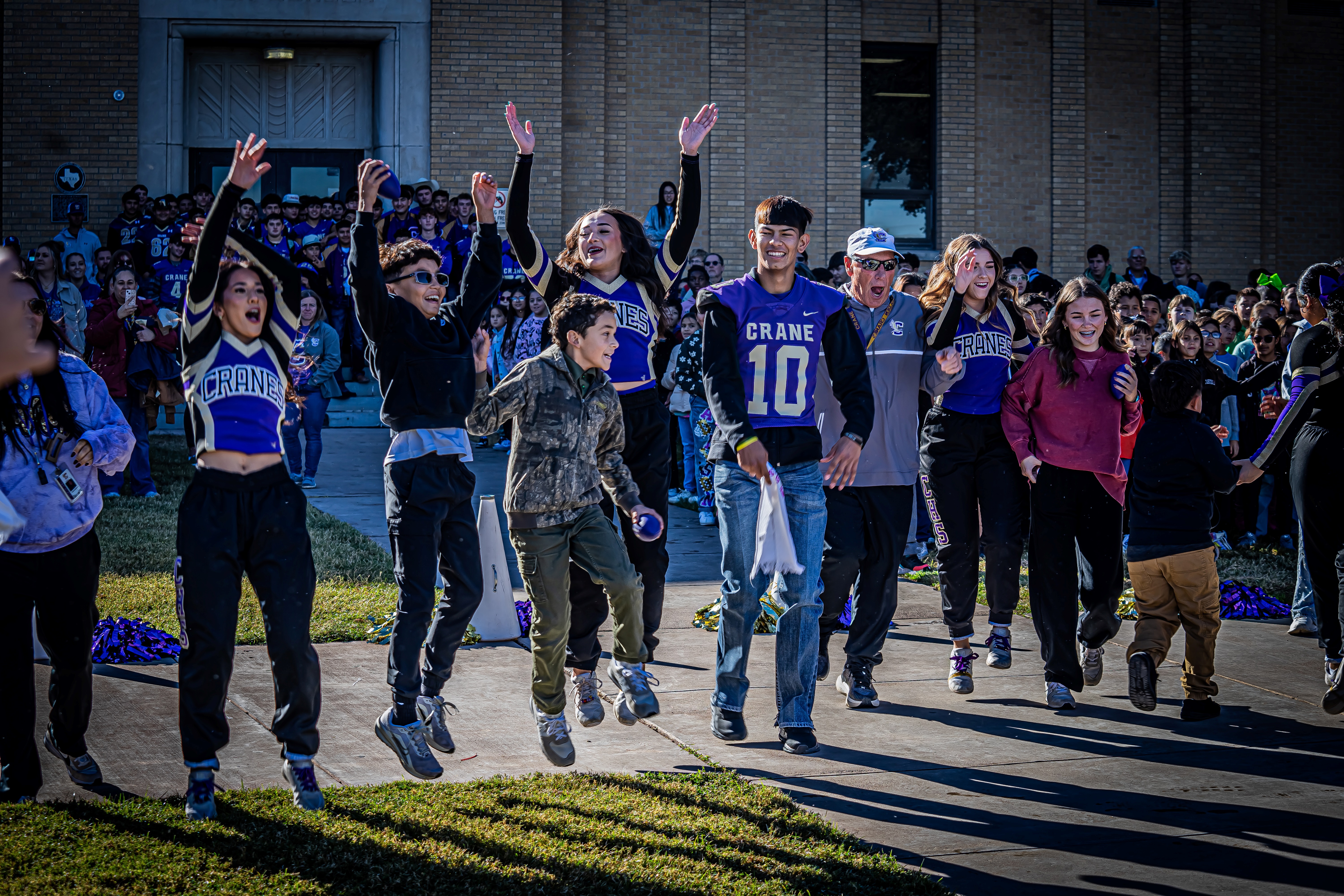 Crane ISD students and teachers