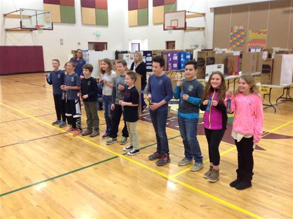 kids at school gym
