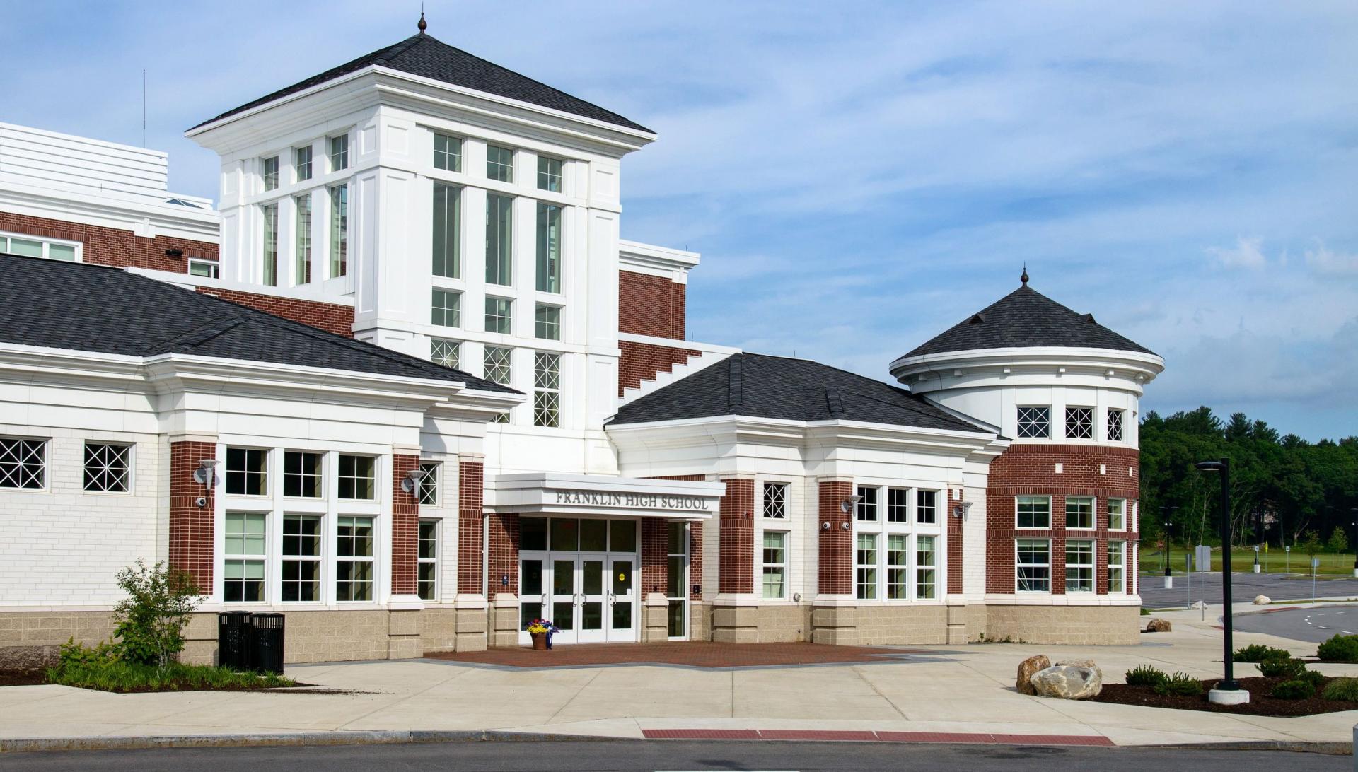 photo of the front of the highschool