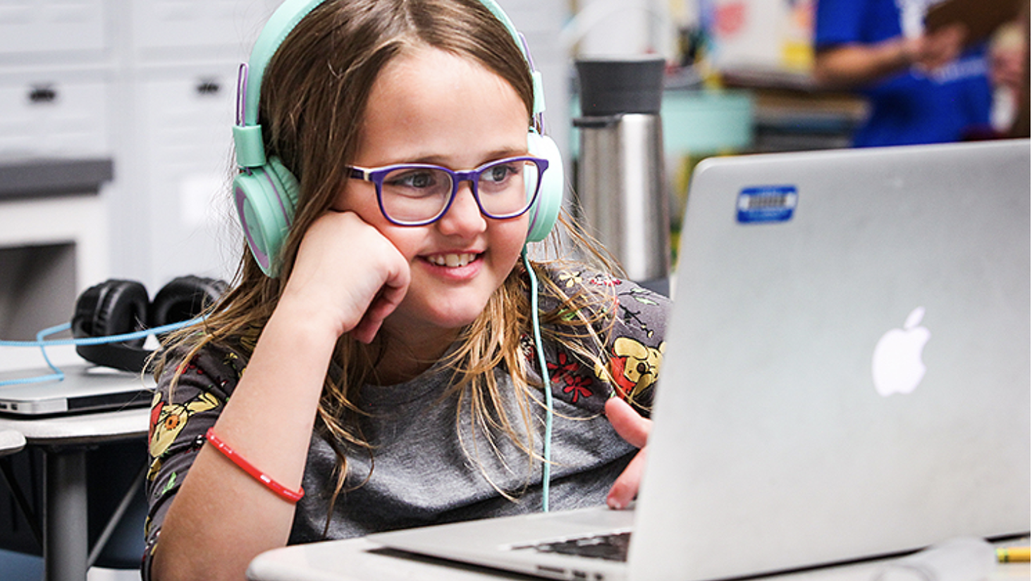 child using computer