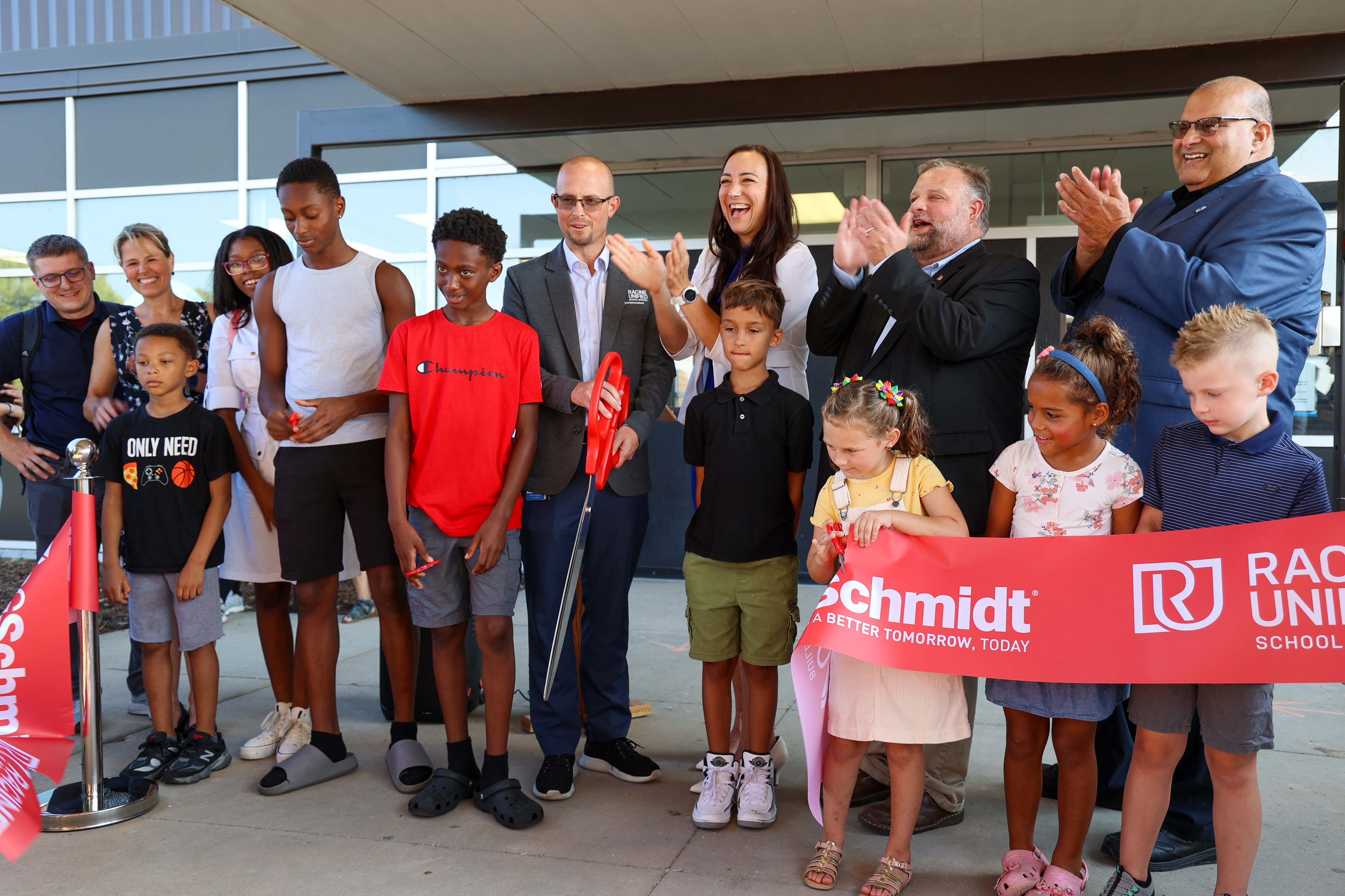 Starbuck ribbon cutting and open house