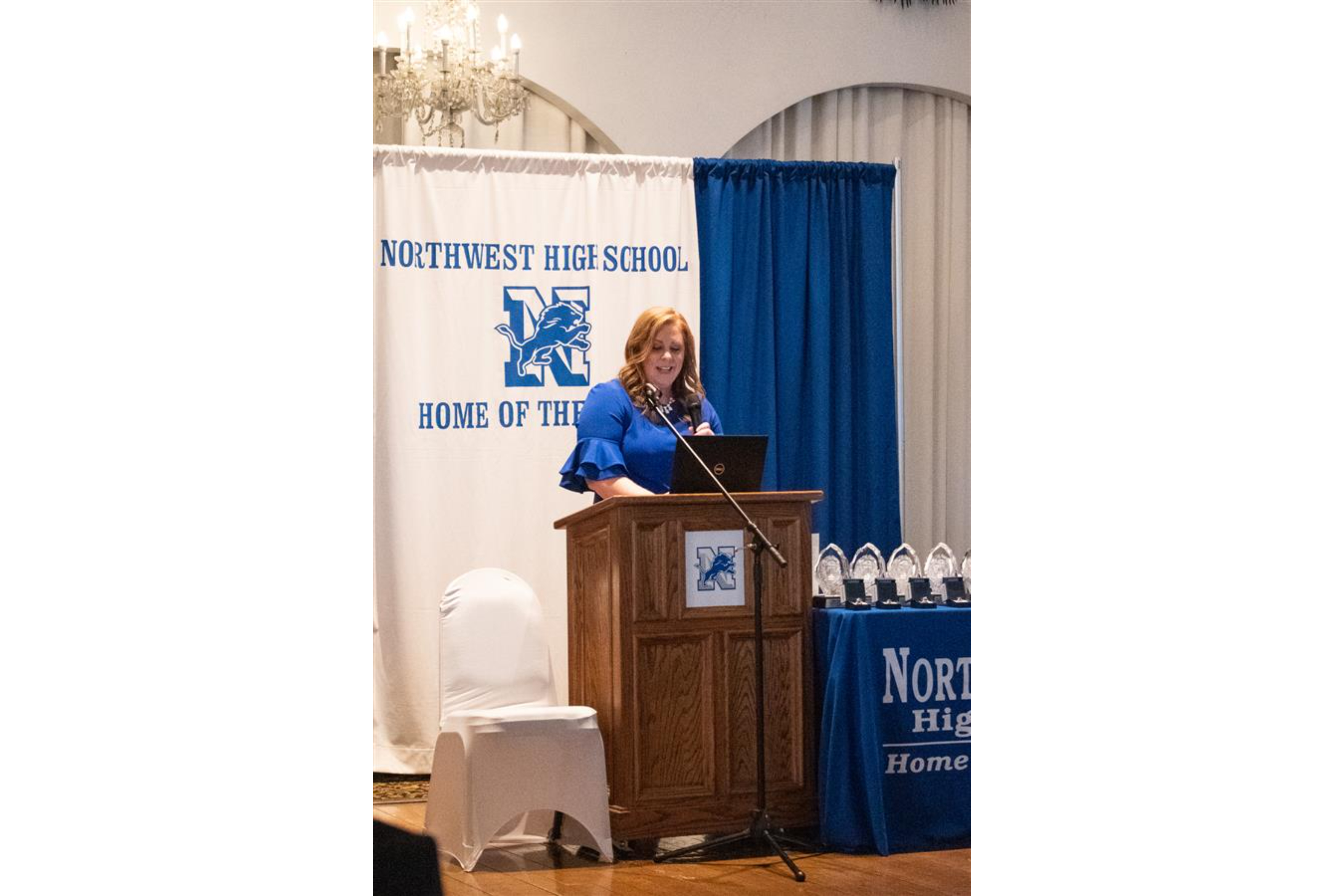 2019 blue and white night