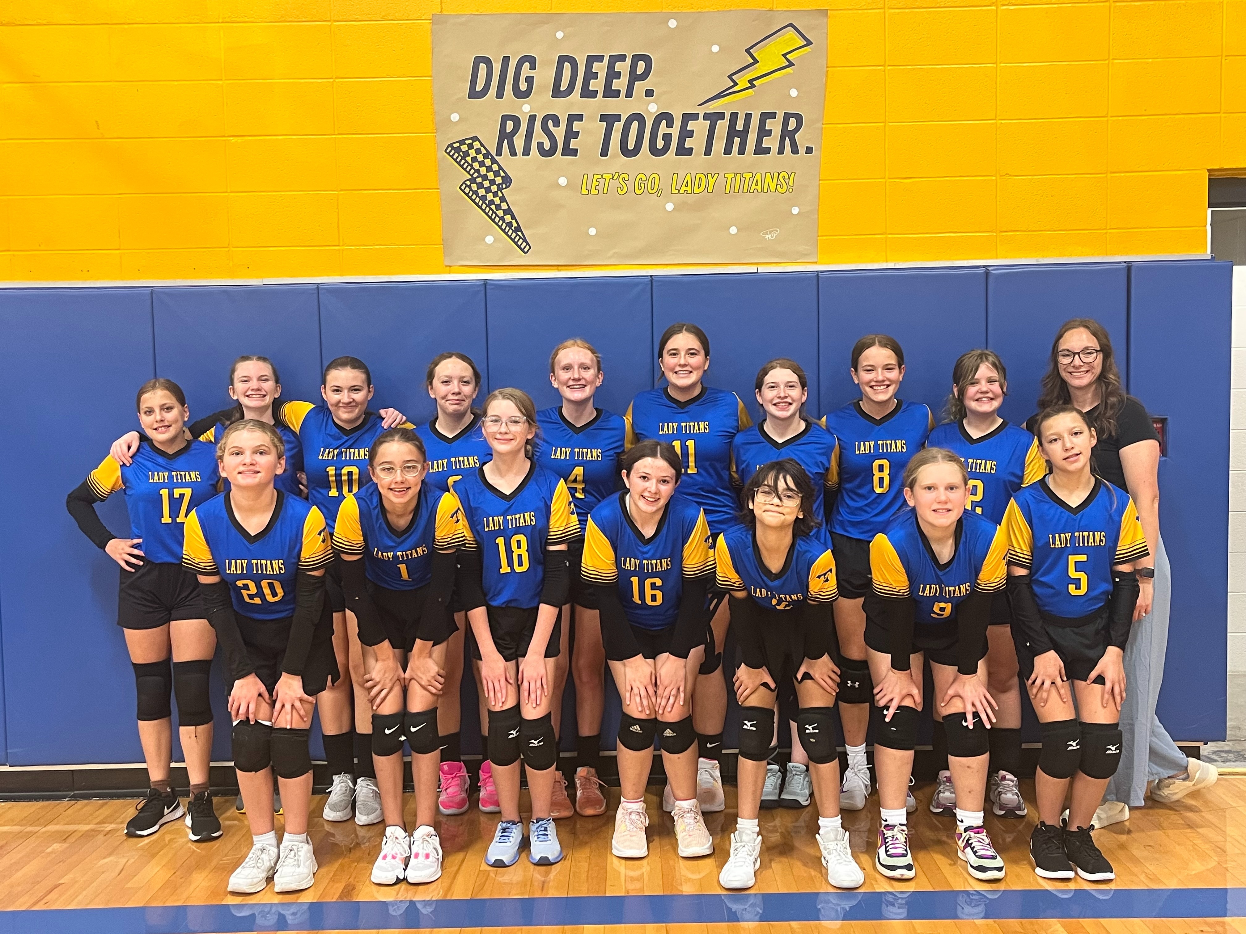 Picture of the volleyball team