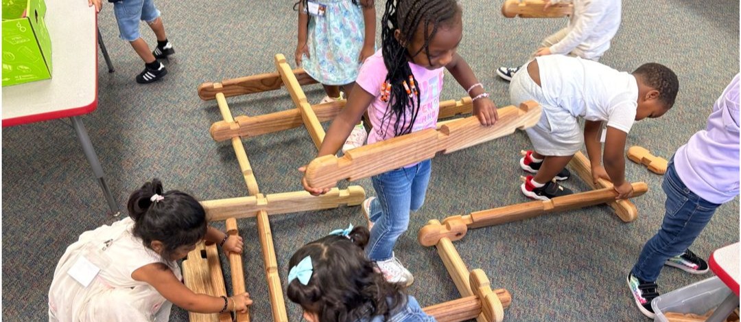  Students engaged in the STEAM lab