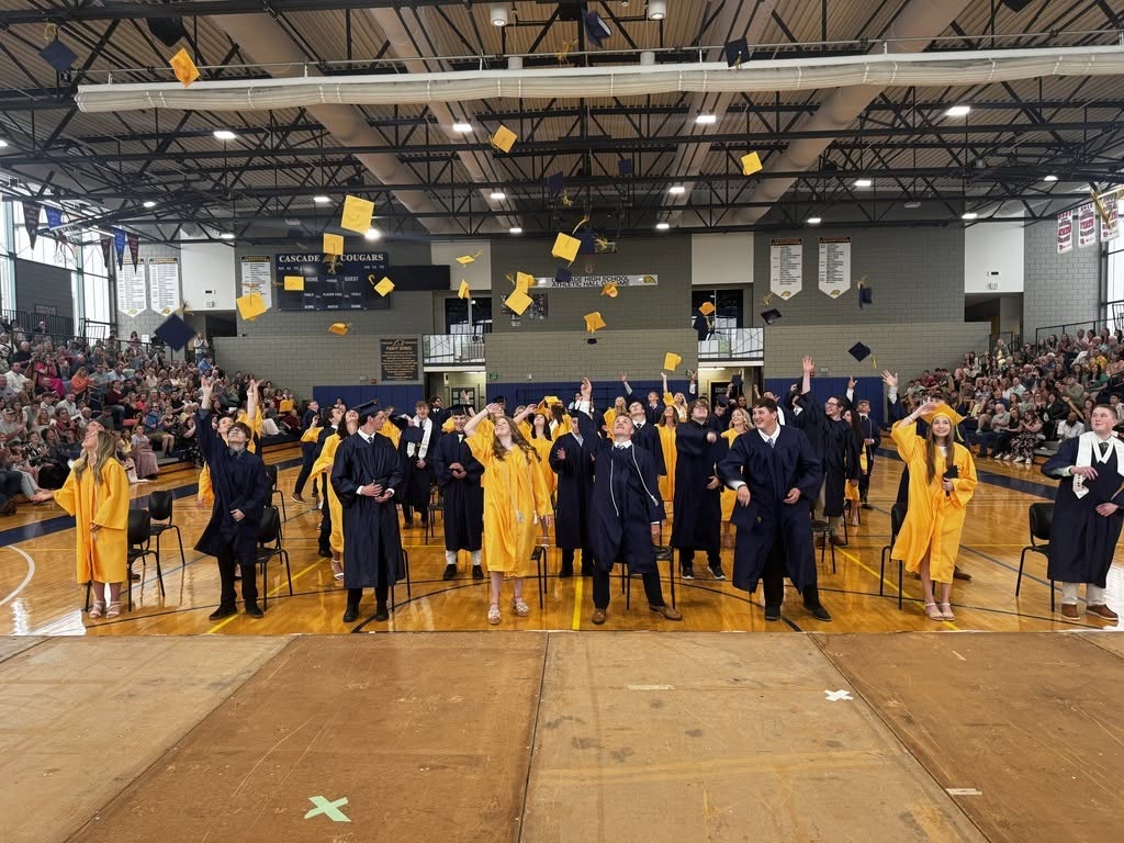 cjshs graduating seniors
