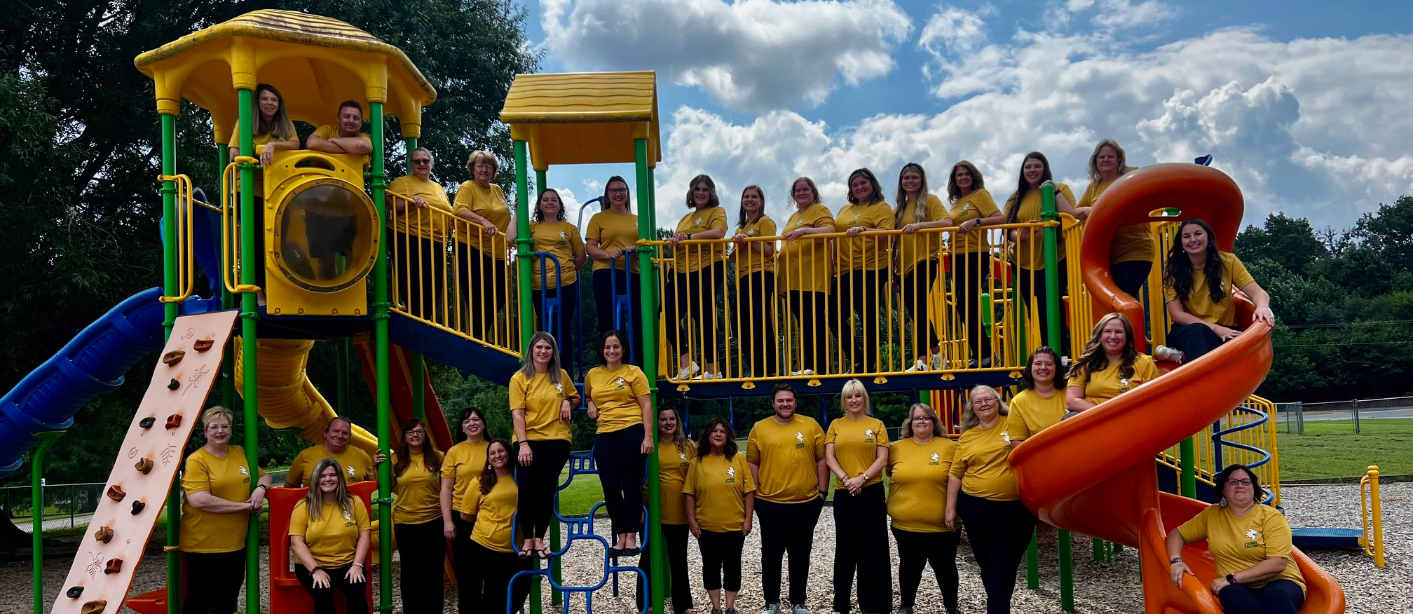 Staff photo 25-26
