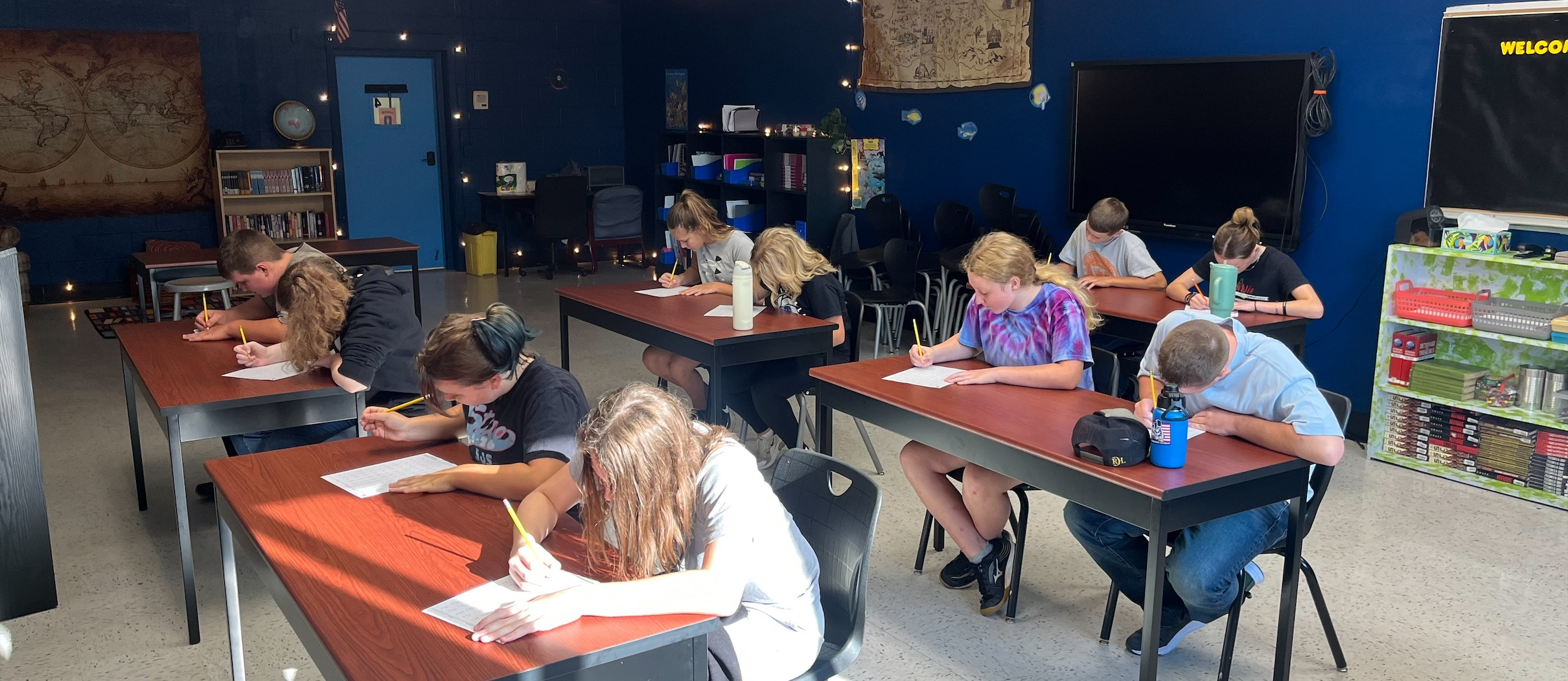 8th grade working in Mr. Reed's class