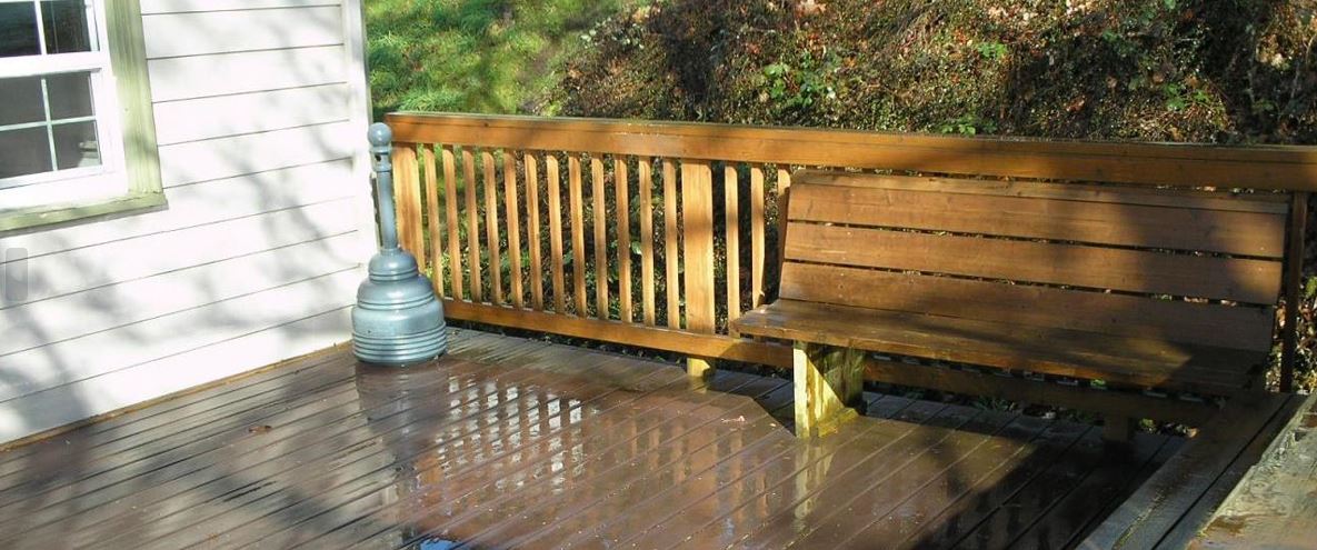 Kalama Community Building's veranda