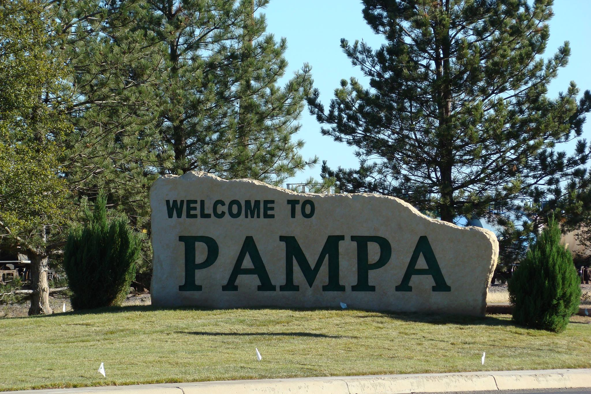 Welcome to pampa sign