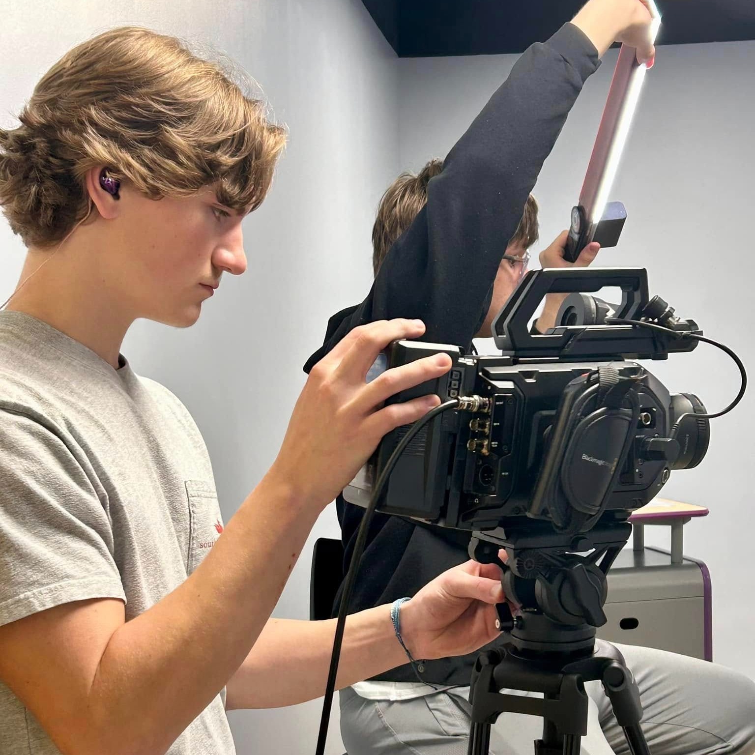 To commemorate Giving Tuesday, we had the chance to witness some of our Digital Media students putting their skills into practice at the Desoto County Dream Center! Desoto County Dream Center #BeTheStandard #TeamDCS