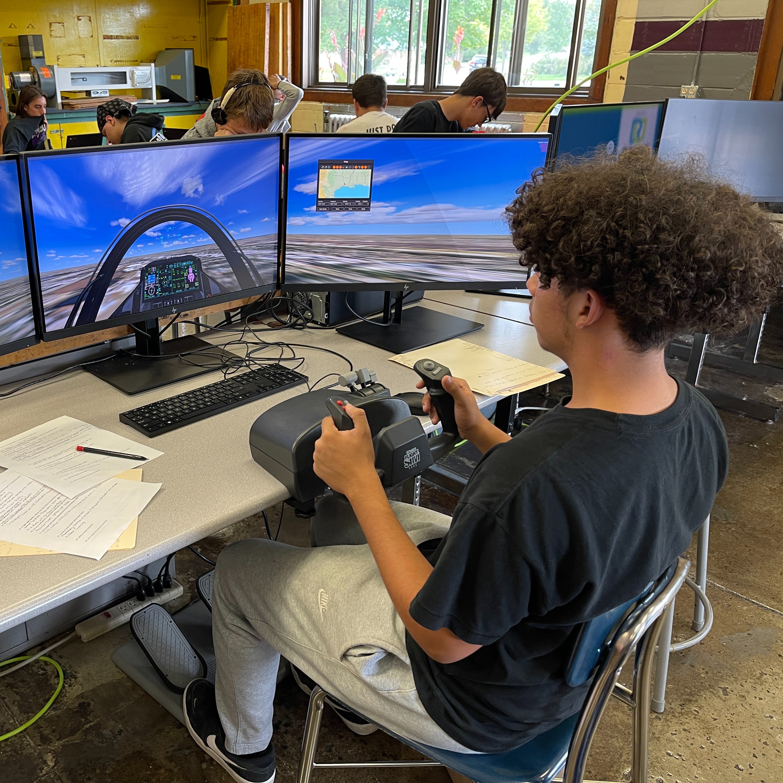 Aviation flight simulator
