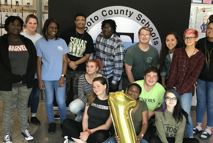 Group of students posing for a picture