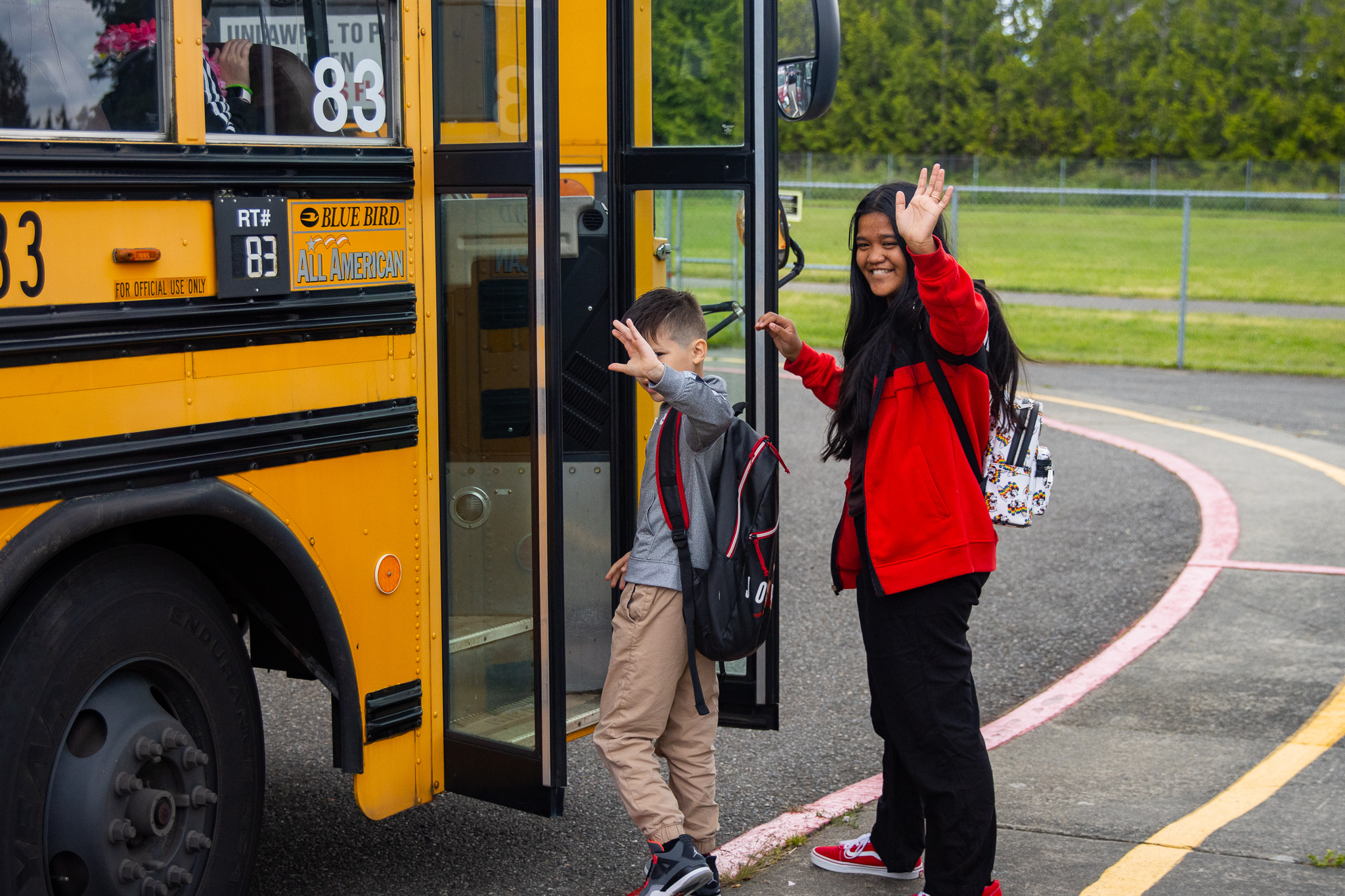 Students entering bus