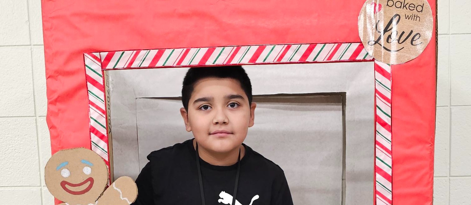 Pedro Pascal is een van ons 🍊! TIL onze jongen CDM, Los Al en Orange  County School of the Arts heeft bezocht. Hij studeerde ook aan South Coast  Rep! : r/orangecounty, image size:1500x652