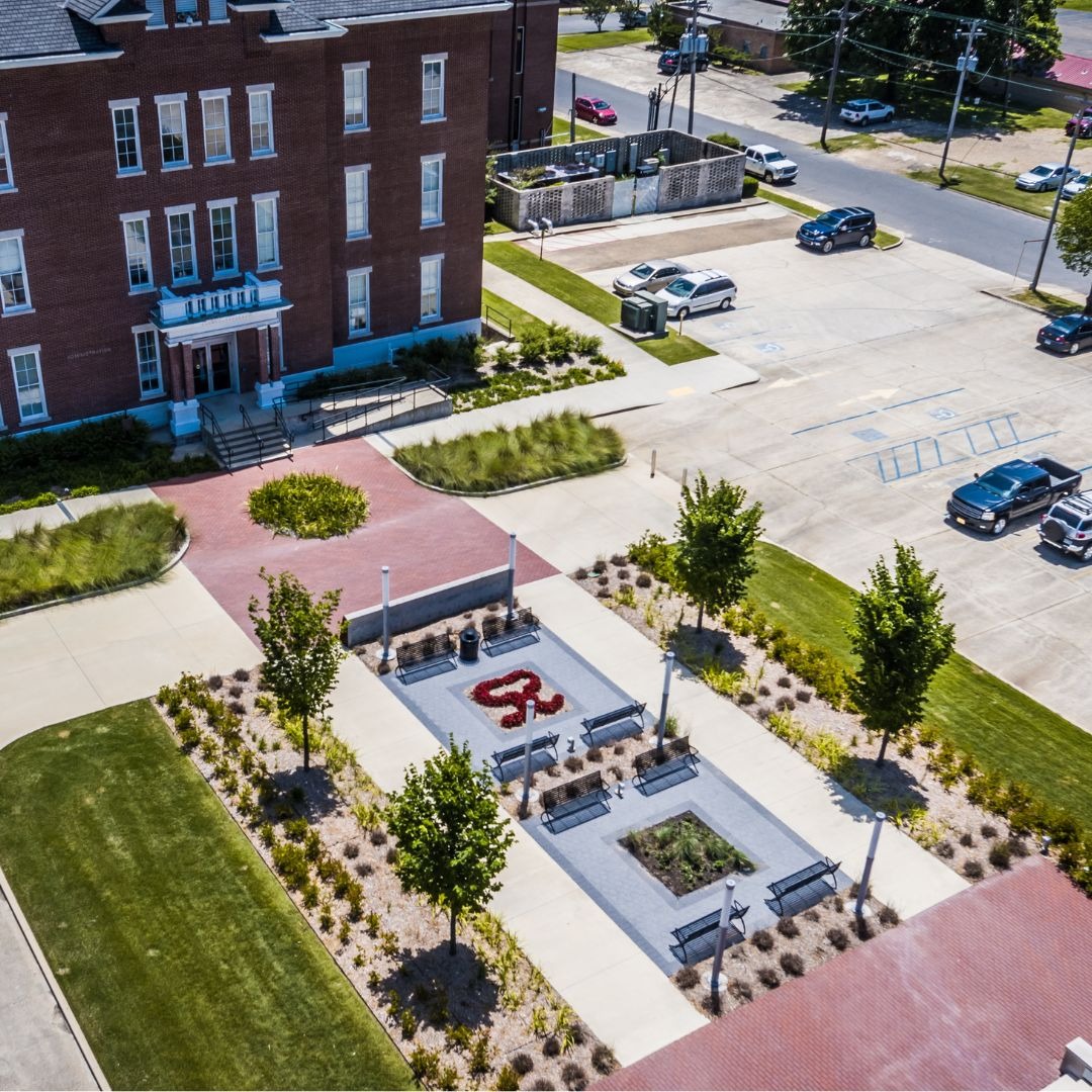 Aerial photo of Heritage Plaza with thomas administration building in background