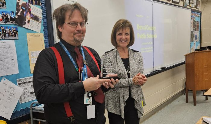 Teacher Receives "Make a Difference" Award