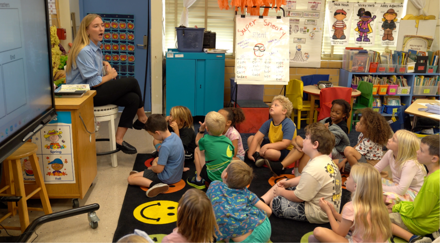 Lauren Crockett teaching at Seabreeze Elementary