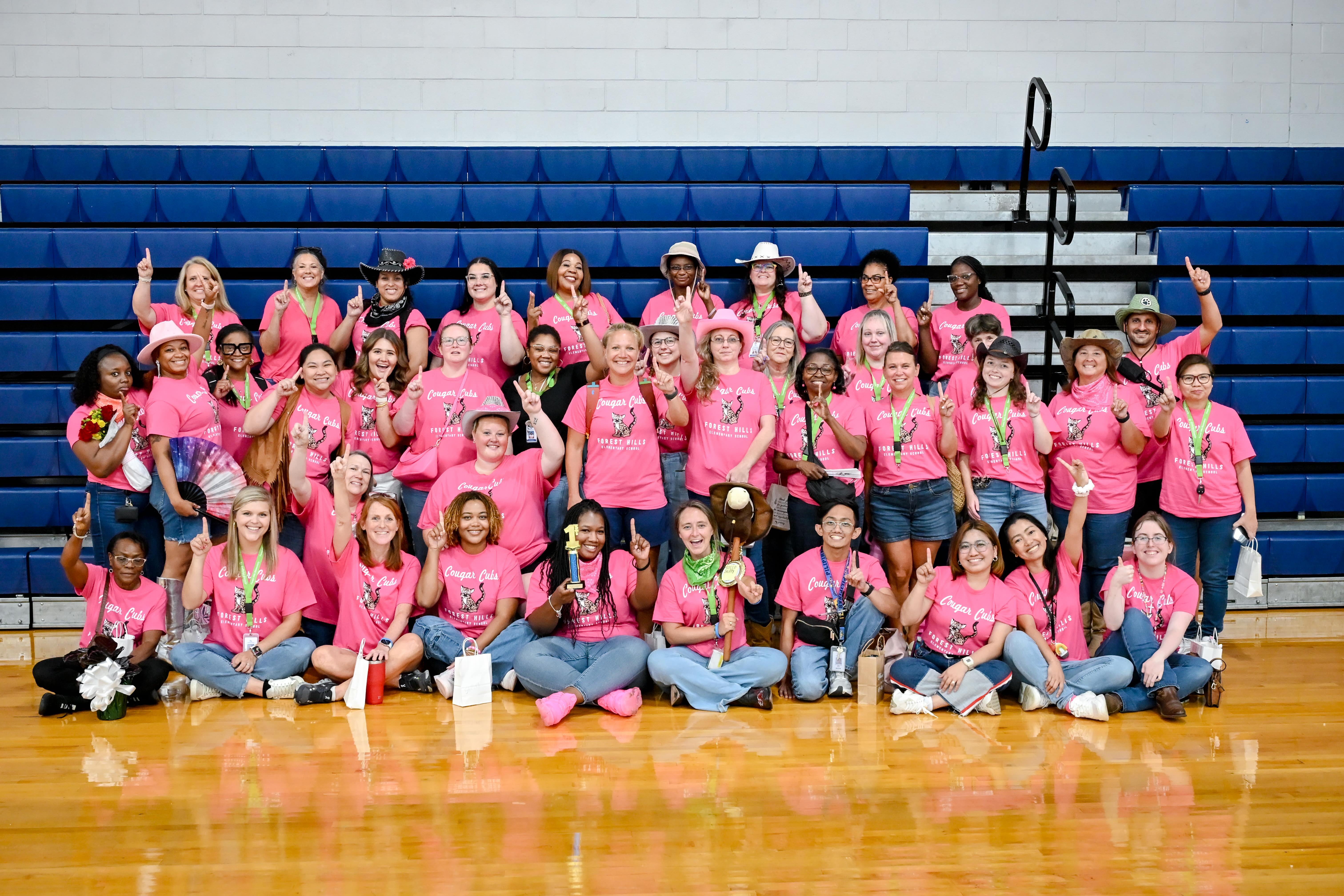 StaffPink2