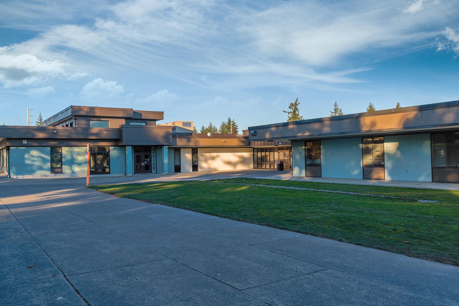 Exterior of Kentridge High School