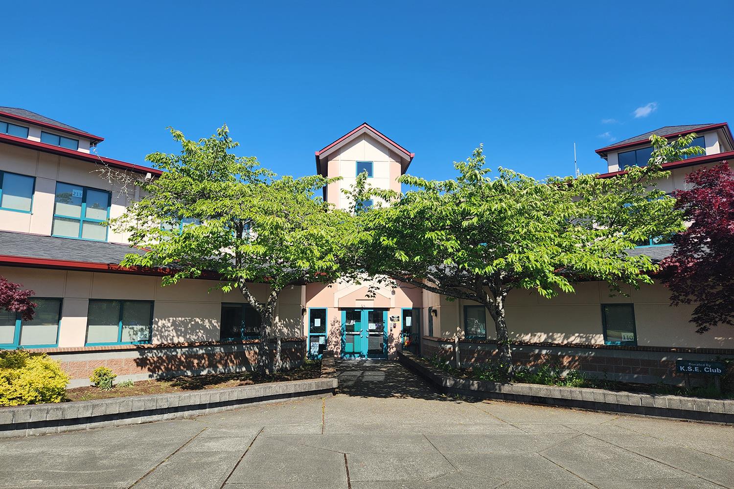 Exterior of Sunrise Elementary