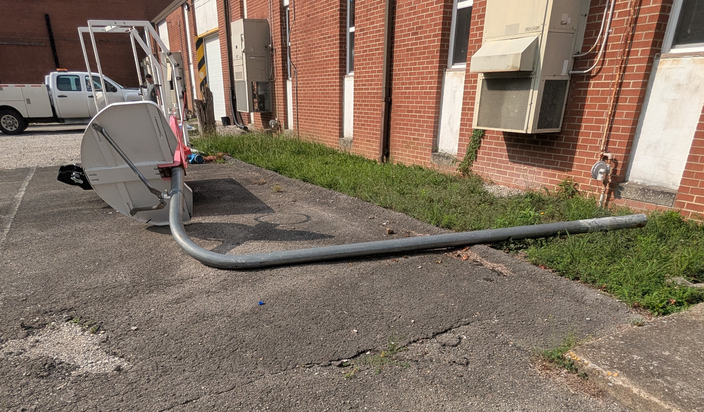 BALL GOAL WITH METAL POLE