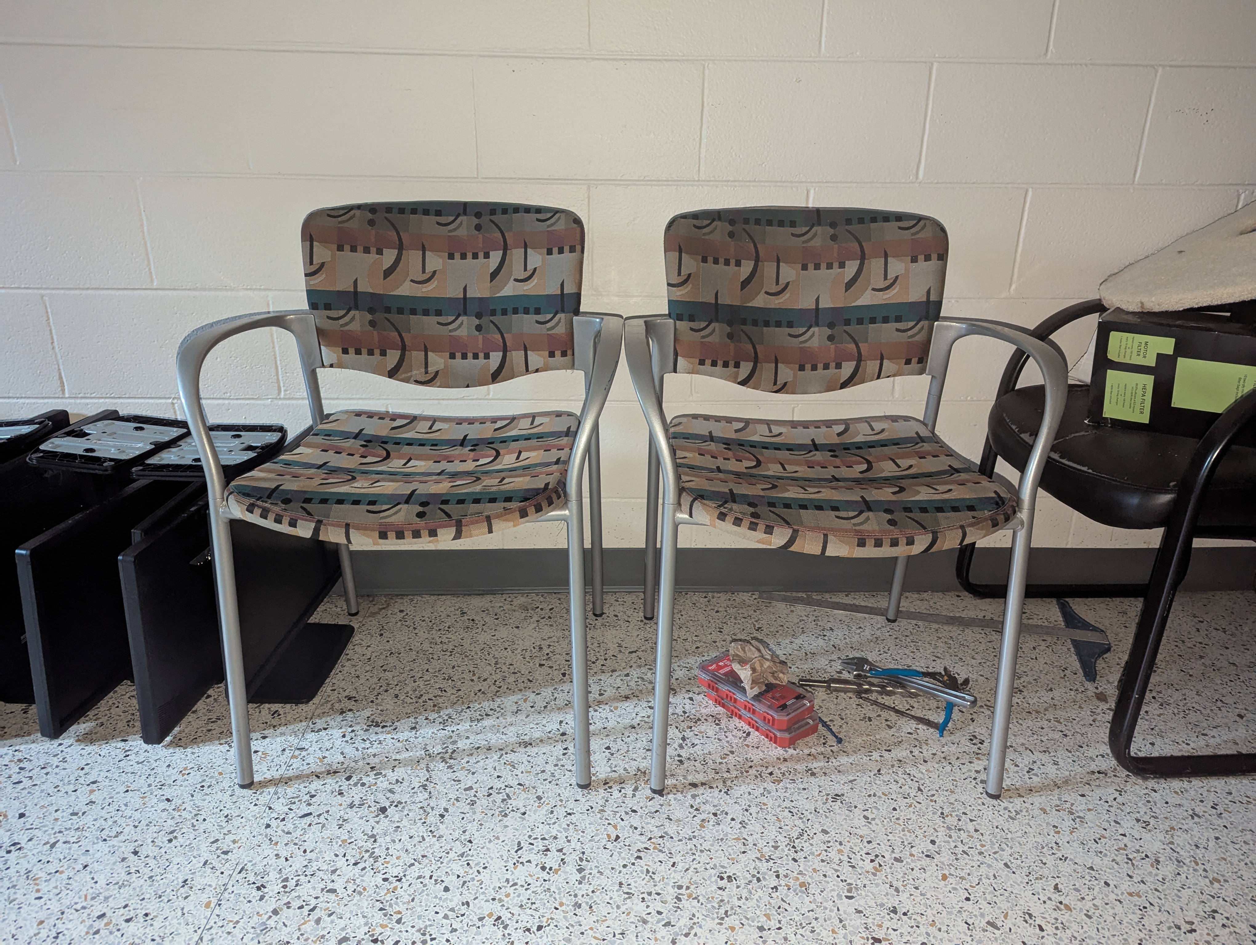 2 CHAIRS