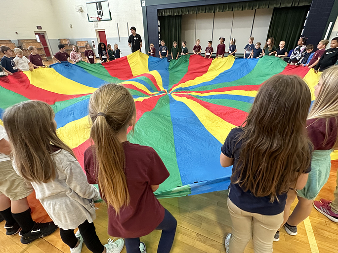 PE Parachute Time