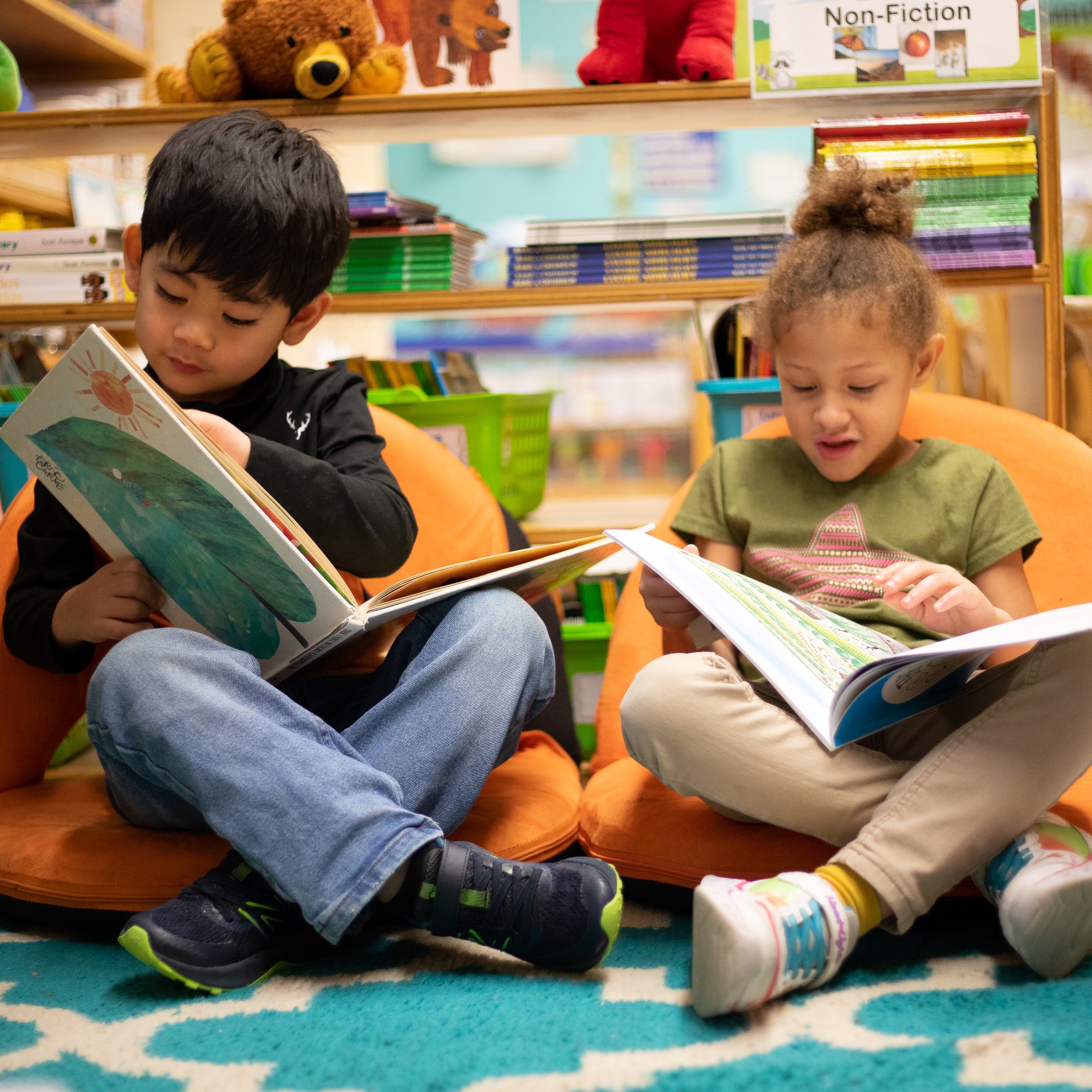 two children reading