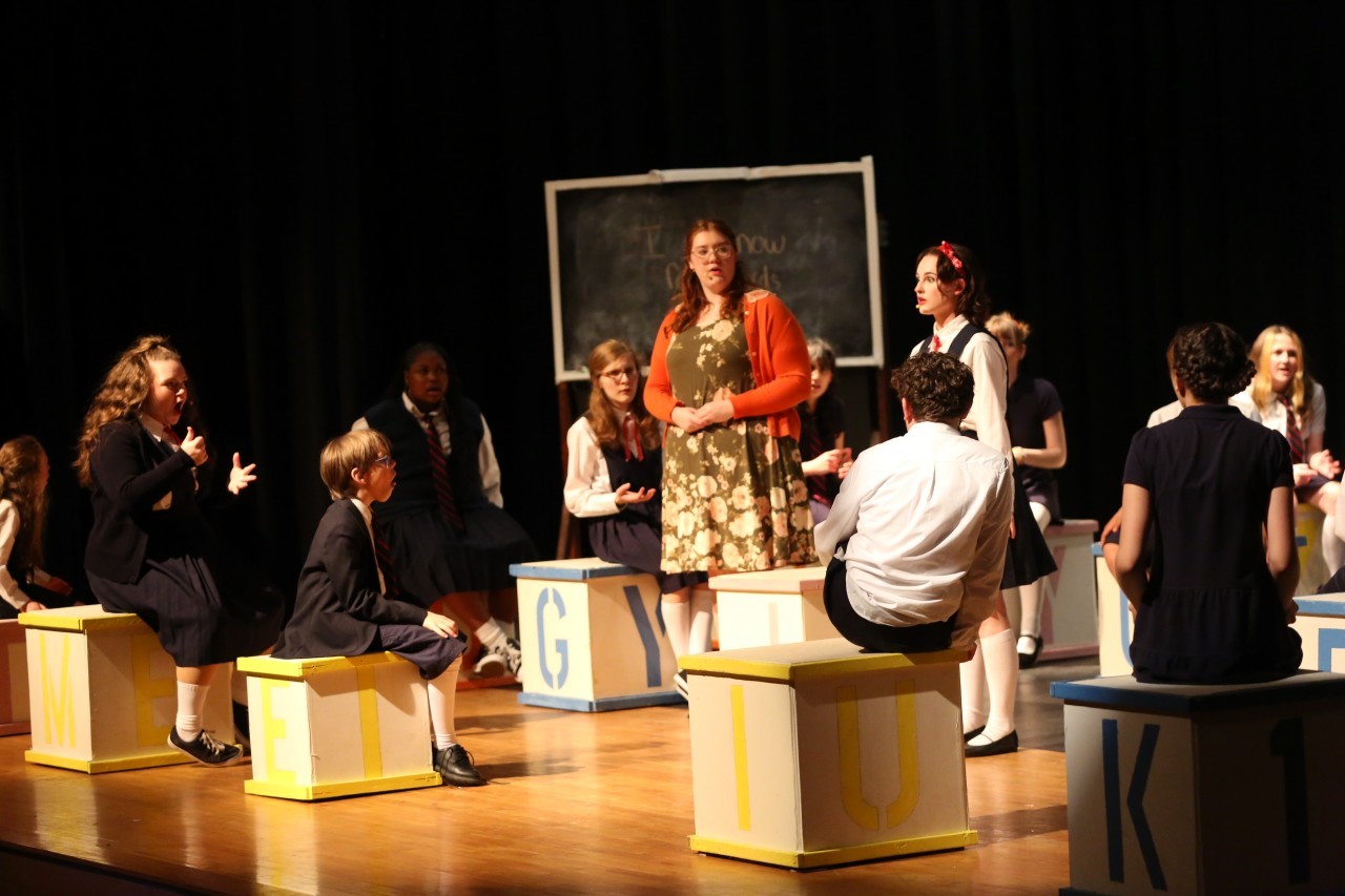 Image of cast of Matilda