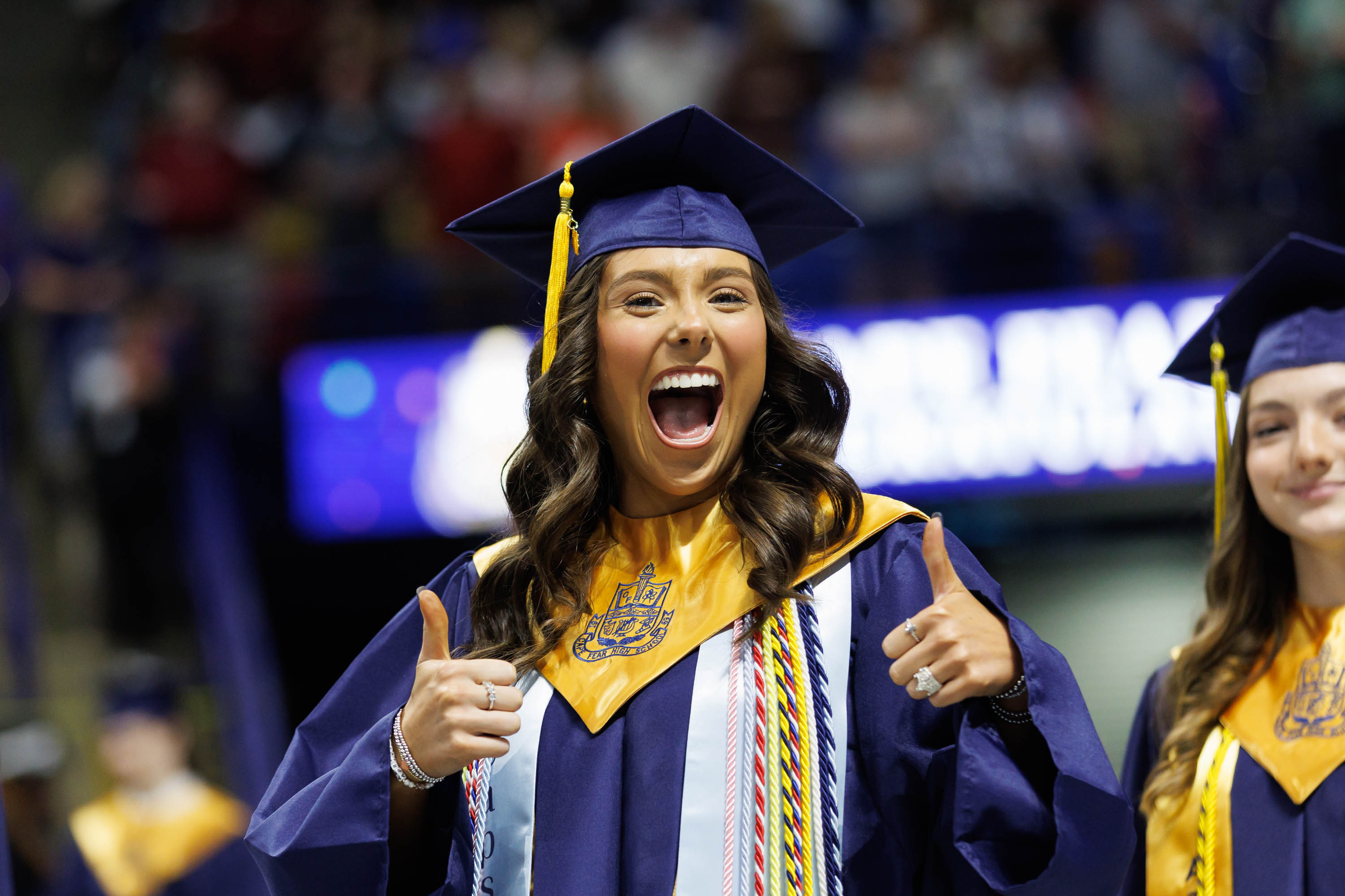 thumbs up grad