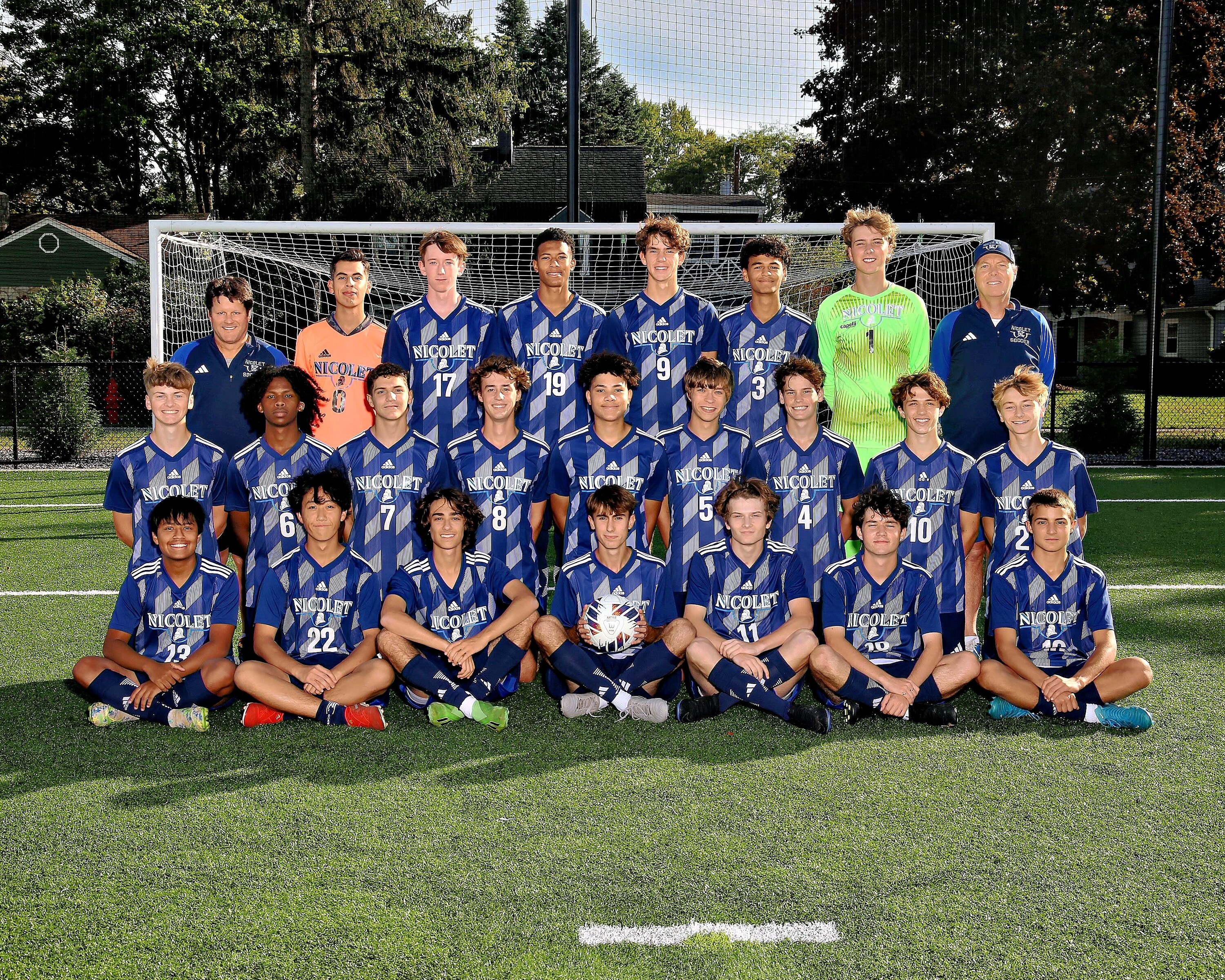 varsity boys soccer