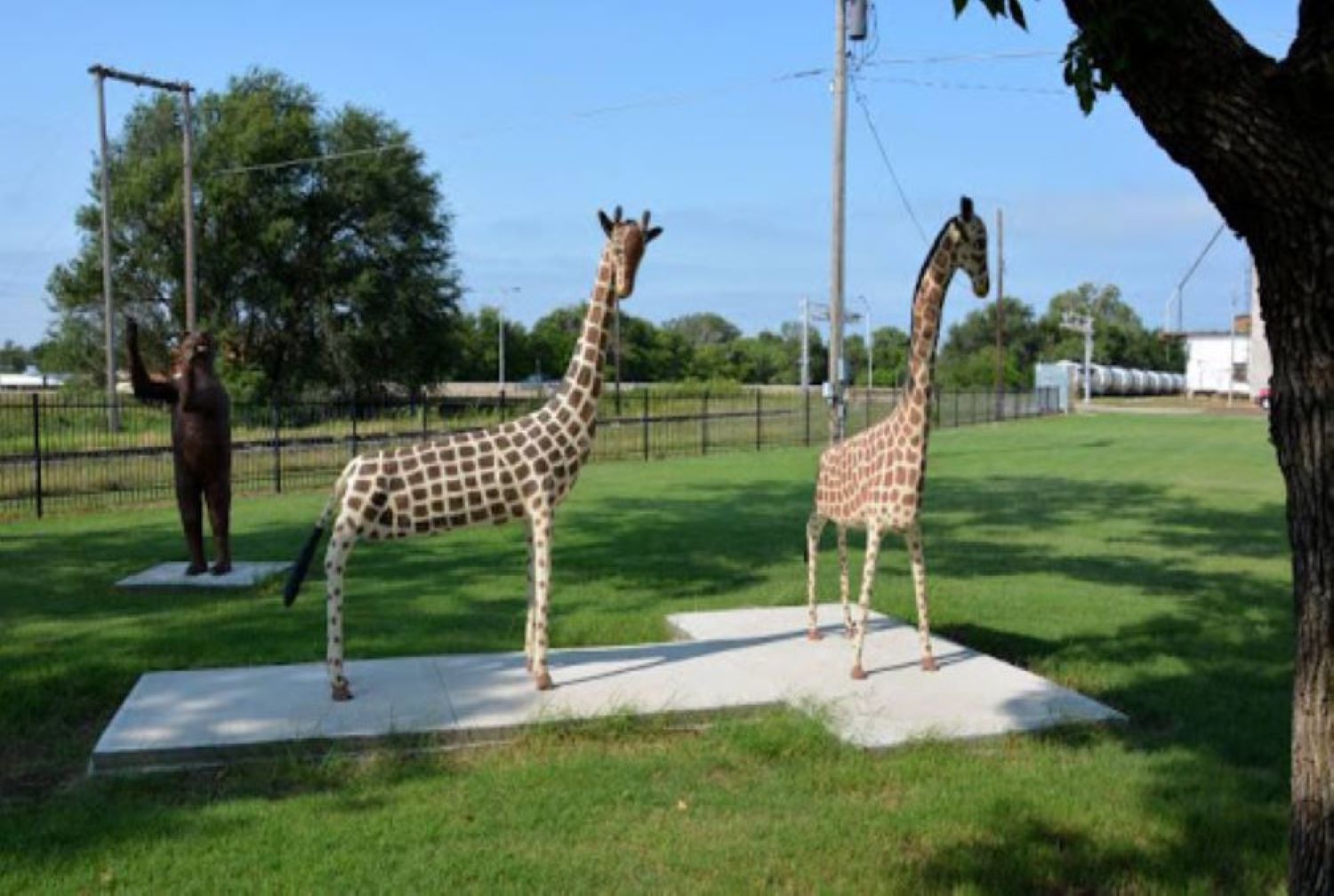 Giraffe art work in Depot Park 