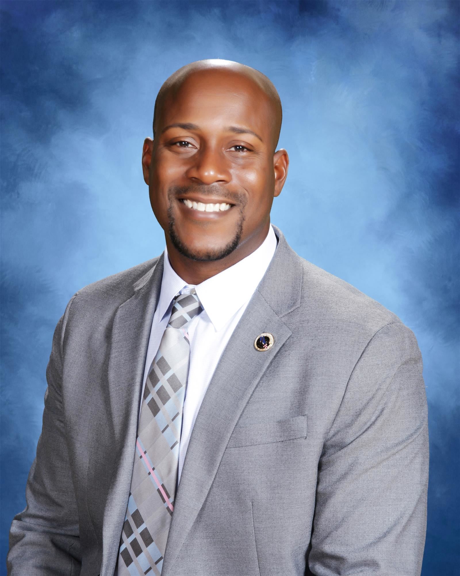 Mr. Truitte Moreland