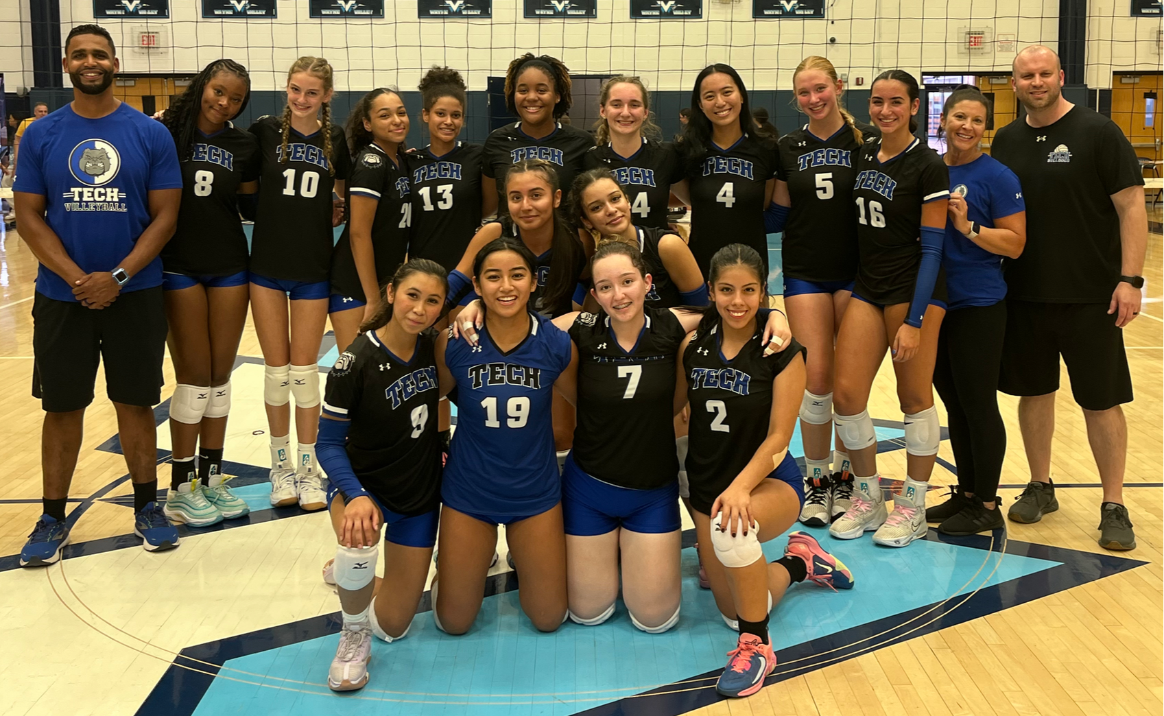 girls volleyball