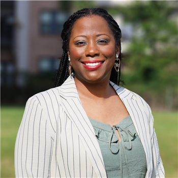 Viveca Brown headshot