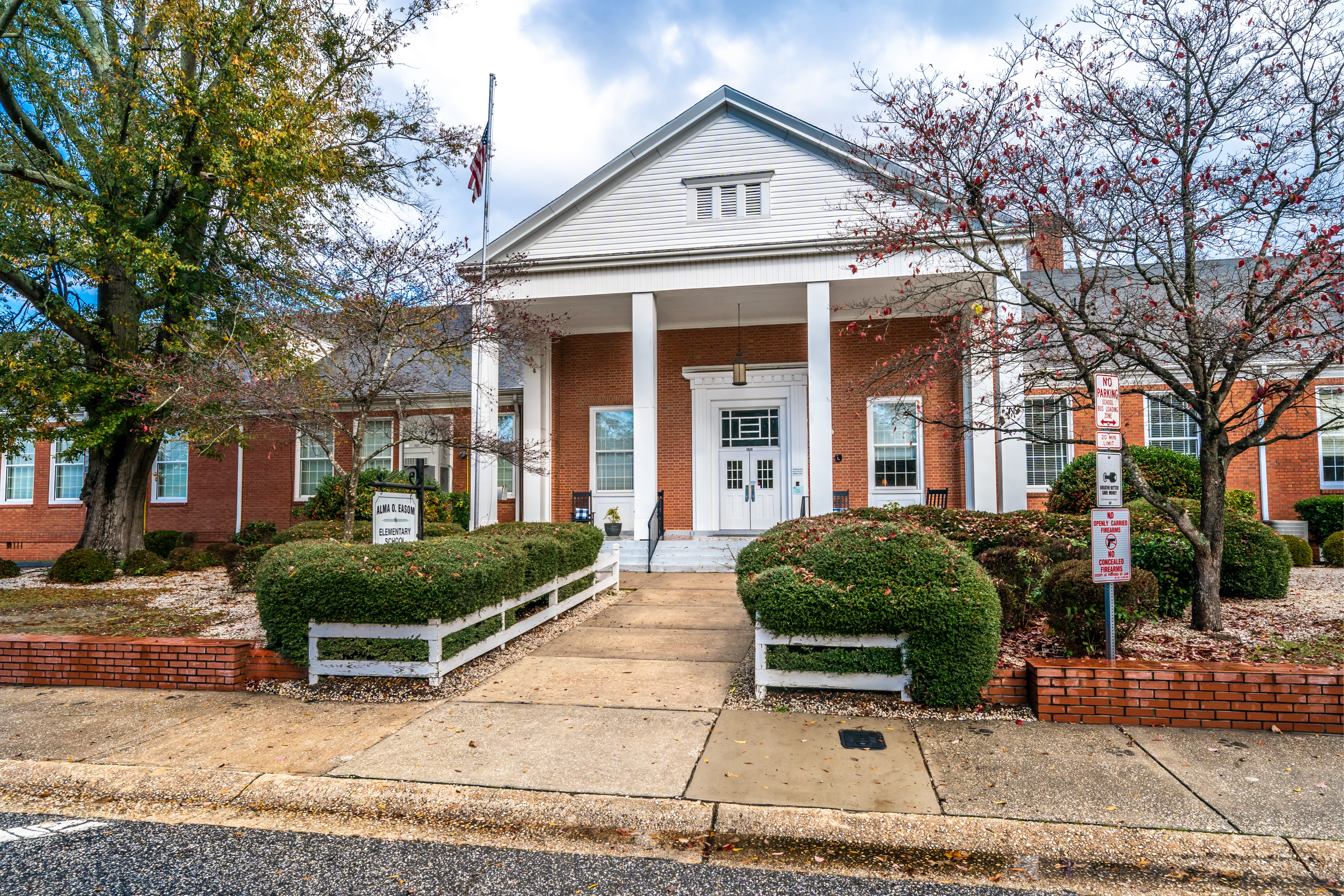 A photo of the front of Alma Easom Elementary