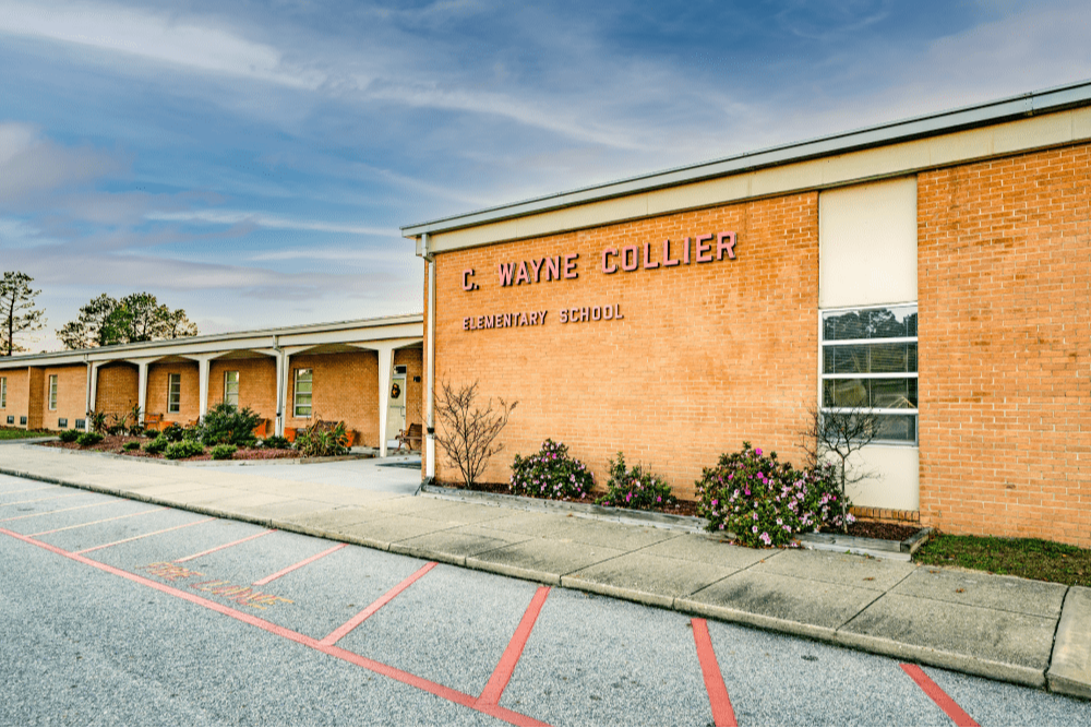 A photo of the front of c wayne collier elementary