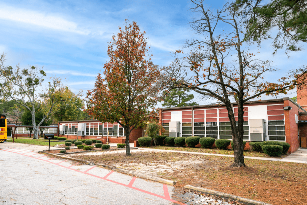 A photo of the front of cumberland road elementary